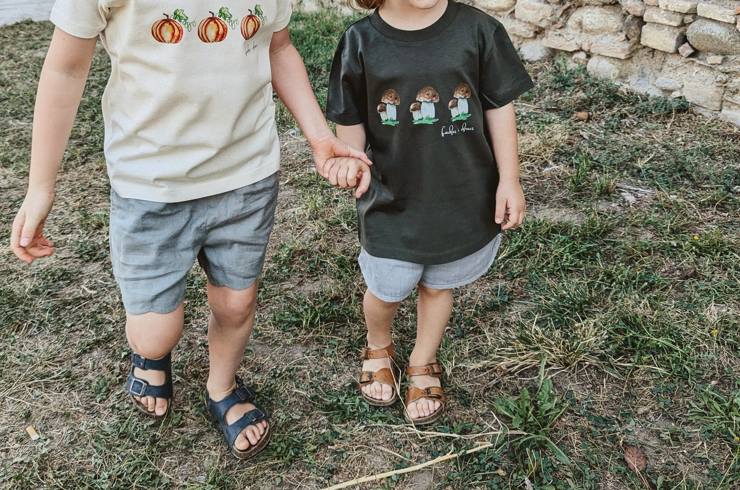 Hand-drawn short sleeve t-shirt mushroom "boletus" - Repeat Pattern