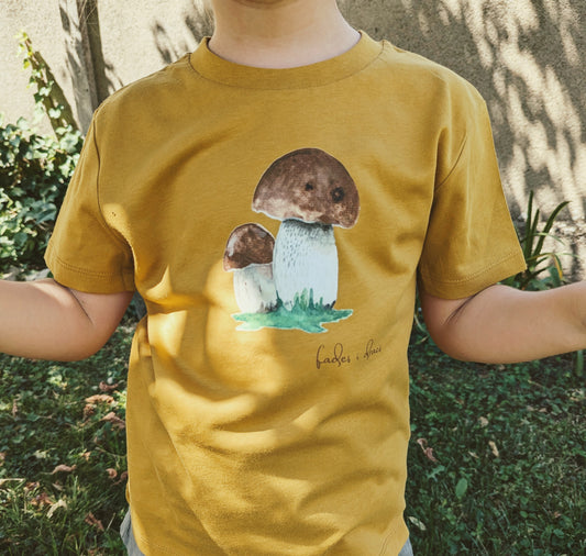 Hand-drawn short sleeve t-shirt mushroom "boletus"